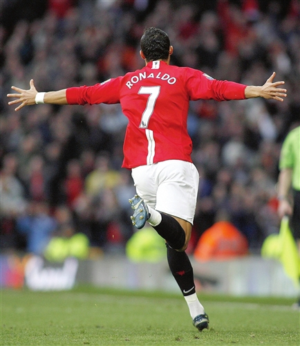 趣反映出英 趣反映出英